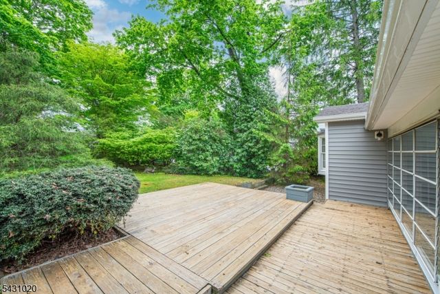 2 Cherry Tree Ln, Sparta Twp., NJ 07871