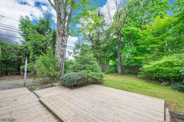 2 Cherry Tree Ln, Sparta Twp., NJ 07871