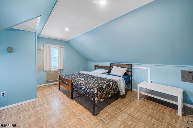 21 Center St, Belleville Twp., NJ 07109