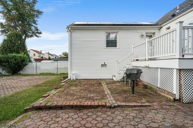 21 Center St, Belleville Twp., NJ 07109