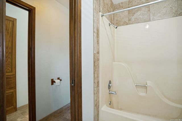 405 Lake Side, Boerne, TX 78006