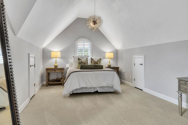 12 Medalist Ct, Brentwood, TN 37027