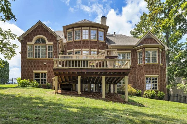 12 Medalist Ct, Brentwood, TN 37027