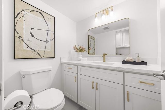 24 Whitecloud, Irvine, CA 92614