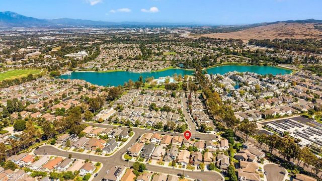 24 Whitecloud, Irvine, CA 92614