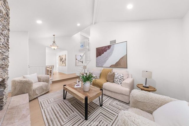 24 Whitecloud, Irvine, CA 92614
