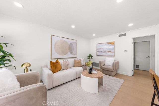 24 Whitecloud, Irvine, CA 92614