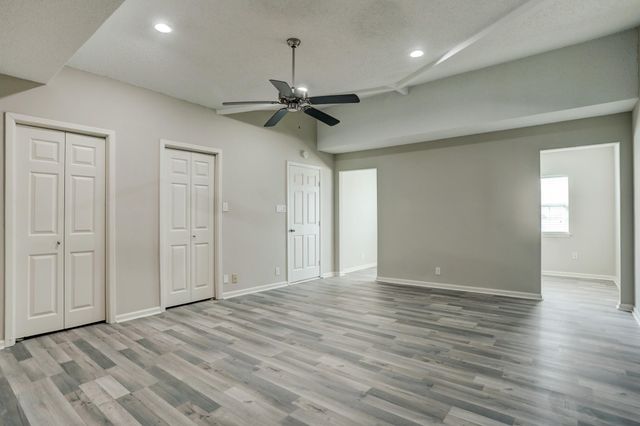 9814 Airways Lane, Galveston, TX 77554