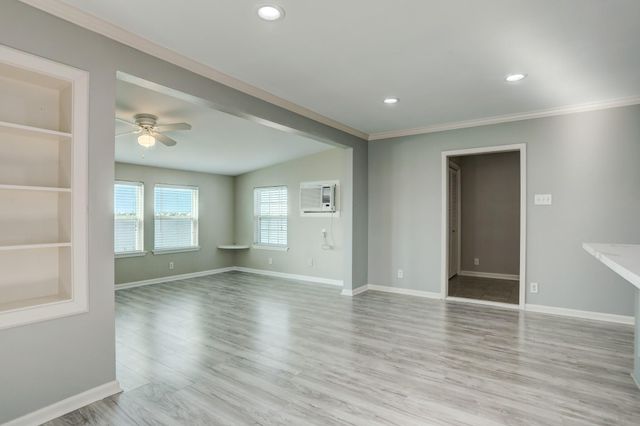 9814 Airways Lane, Galveston, TX 77554