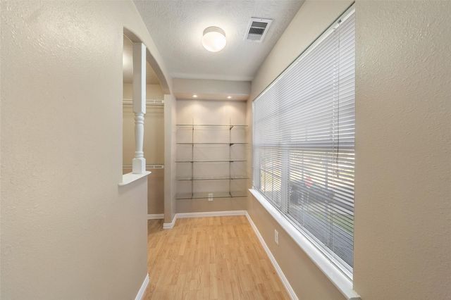 17211 Osprey Landing Drive, Hockley, TX 77447