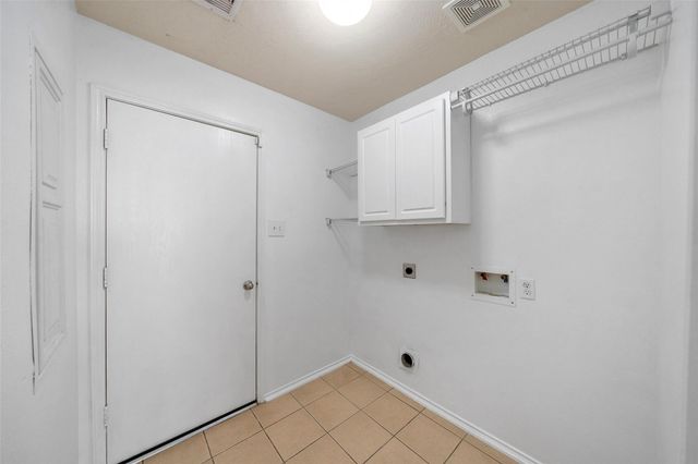 17211 Osprey Landing Drive, Hockley, TX 77447