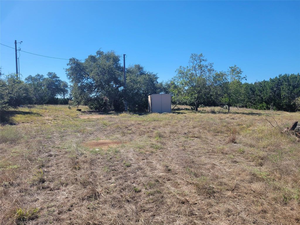 628 Bonita DR, Blanco, TX 78606