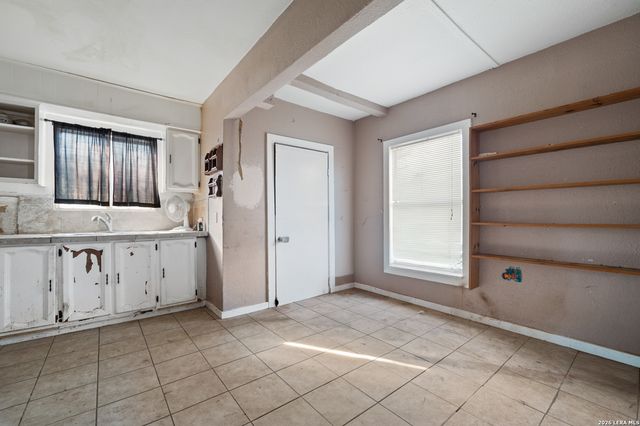 241 SE Archimedes, San Antonio, TX 78223