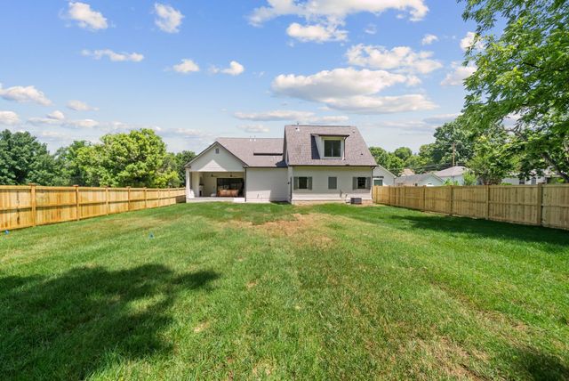 319 Battle Ave, Franklin, TN 37064