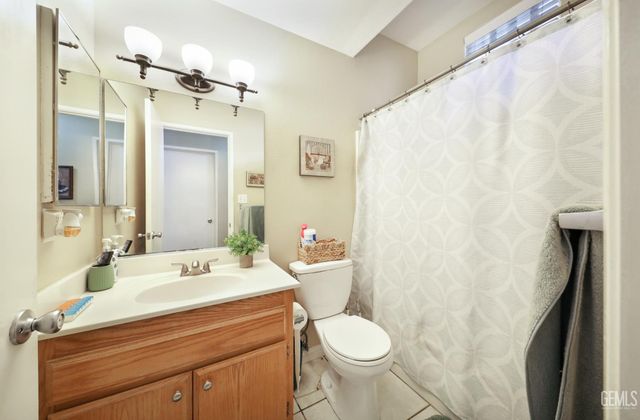 3514 Southpass Drive, Bakersfield, CA 93312