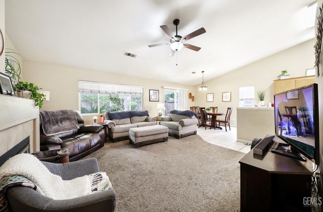 3514 Southpass Drive, Bakersfield, CA 93312