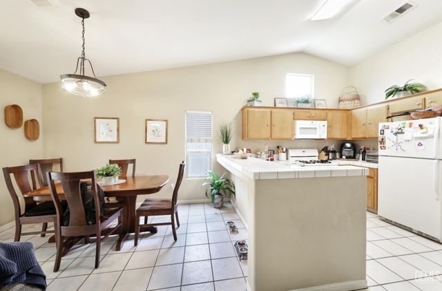3514 Southpass Drive, Bakersfield, CA 93312
