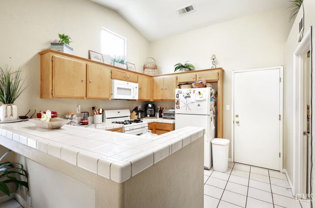 3514 Southpass Drive, Bakersfield, CA 93312