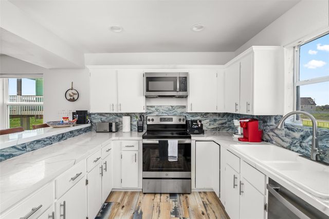 23143 Gulf Drive, Galveston, TX 77554