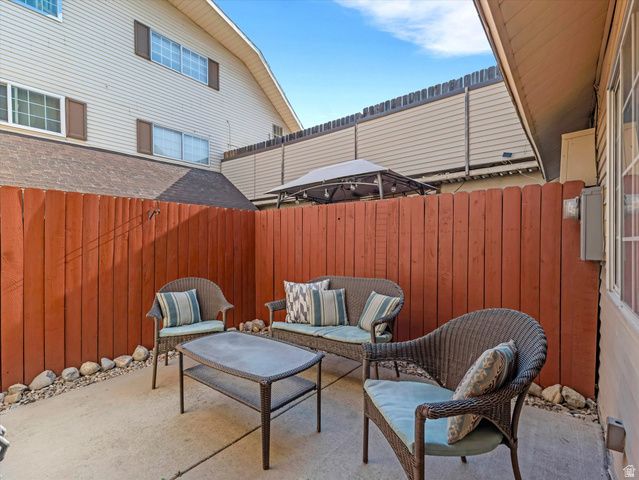1919 W HOMESTEAD FARMS LN, West Valley City, UT 84119