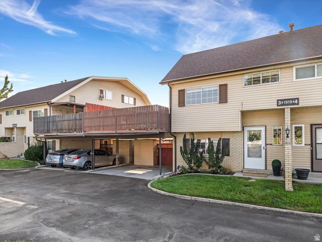 1919 W HOMESTEAD FARMS LN, West Valley City, UT 84119