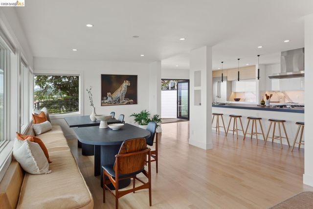 71 Sonia St, Oakland, CA 94618