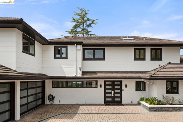 71 Sonia St, Oakland, CA 94618