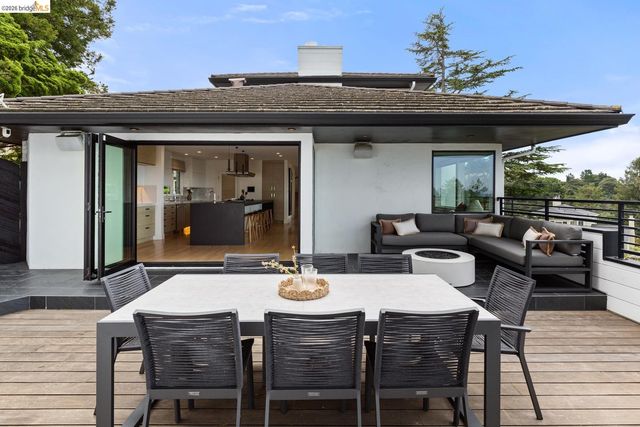 71 Sonia St, Oakland, CA 94618