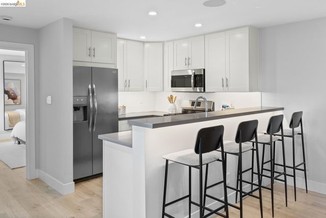 71 Sonia St, Oakland, CA 94618