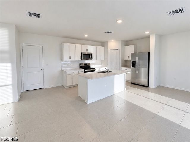16048 Palos Verdes ST, Punta Gorda, FL 33982