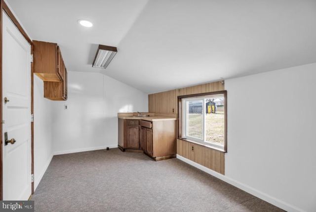 1230 WINSLOW RD, Williamstown, NJ 08094