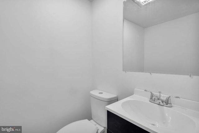 1230 WINSLOW RD, Williamstown, NJ 08094