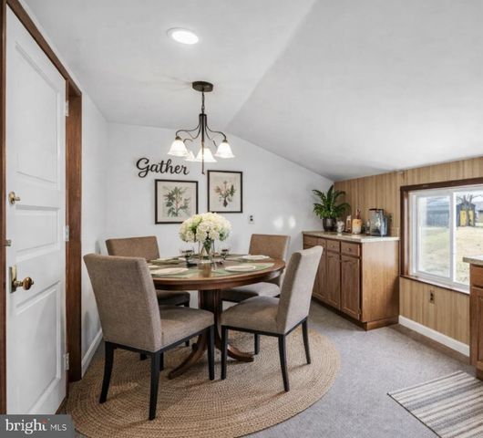1230 WINSLOW RD, Williamstown, NJ 08094