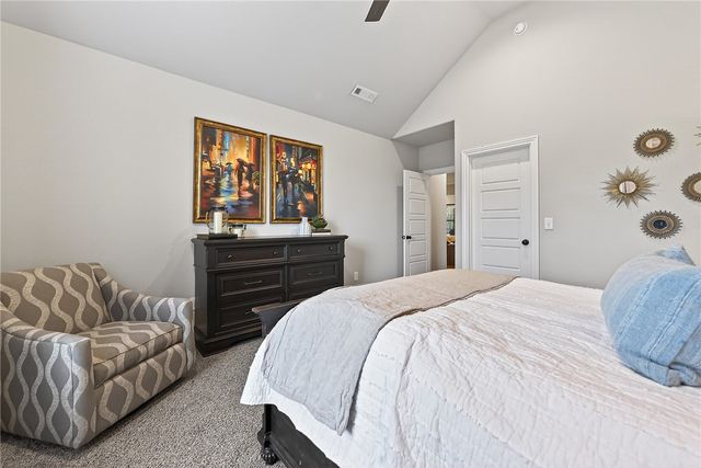 694 N Phoenix Road, Fayetteville, AR 72704