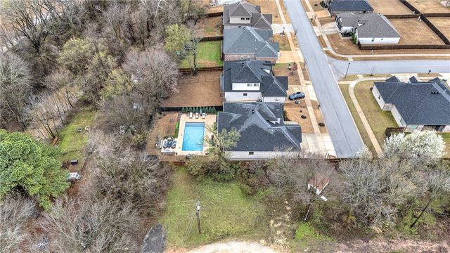 694 N Phoenix Road, Fayetteville, AR 72704