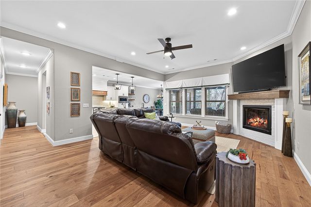 694 N Phoenix Road, Fayetteville, AR 72704