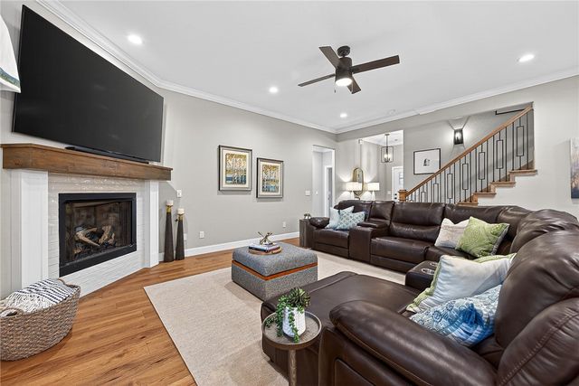 694 N Phoenix Road, Fayetteville, AR 72704