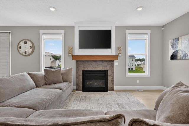 6688 Arlene Drive, Hudsonville, MI 49426