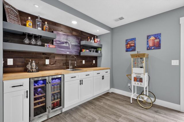 6688 Arlene Drive, Hudsonville, MI 49426