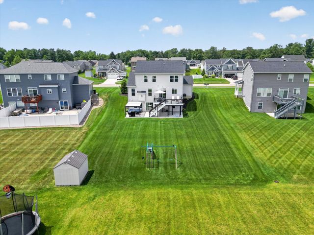 6688 Arlene Drive, Hudsonville, MI 49426