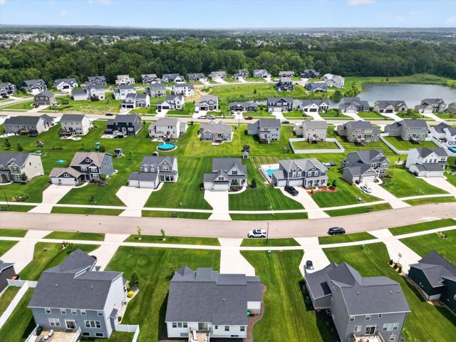 6688 Arlene Drive, Hudsonville, MI 49426