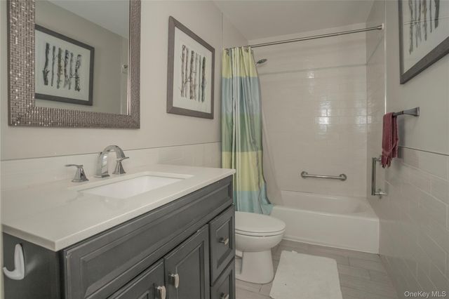 142 Villagegreen Court, Warwick, NY 10990