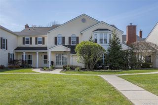 142 Villagegreen Court, Warwick, NY 10990