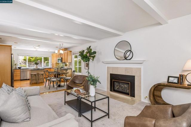 2428 Dapplegray Ln, Walnut Creek, CA 94596