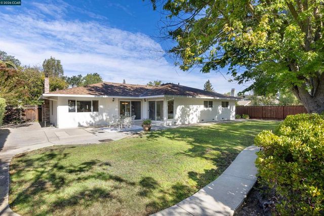 2428 Dapplegray Ln, Walnut Creek, CA 94596