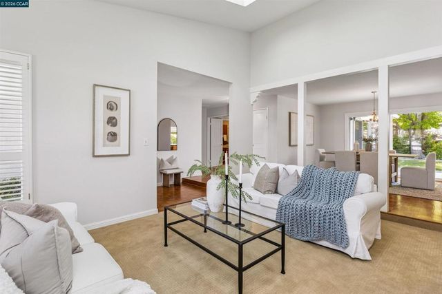 2428 Dapplegray Ln, Walnut Creek, CA 94596