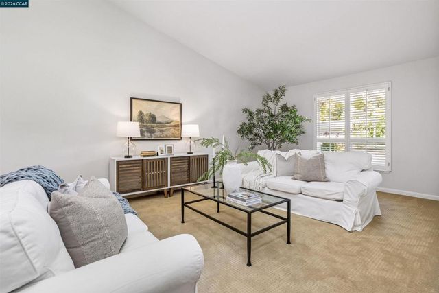 2428 Dapplegray Ln, Walnut Creek, CA 94596