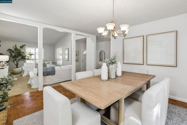 2428 Dapplegray Ln, Walnut Creek, CA 94596