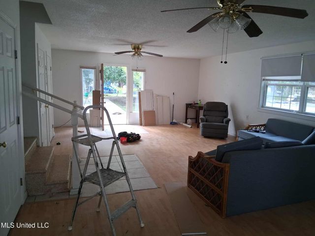 8133 Leake Street, Bay Saint Louis, MS 39520