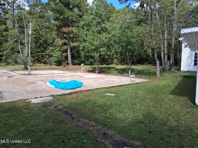 8133 Leake Street, Bay Saint Louis, MS 39520